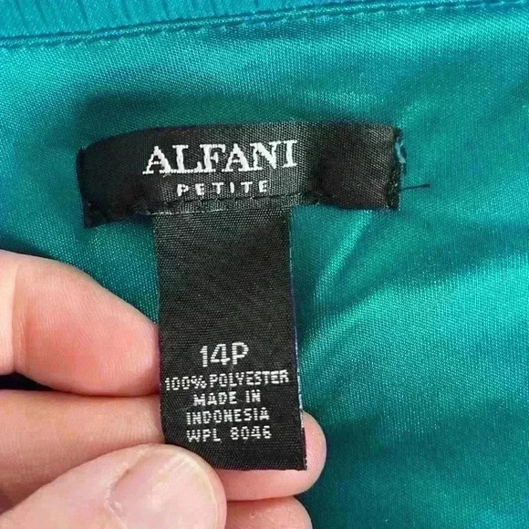 Alfani Women's Round Neck Elastic Bottom Long Sleeve Blouse Teal Size 14 Petite - Picture 2 of 6